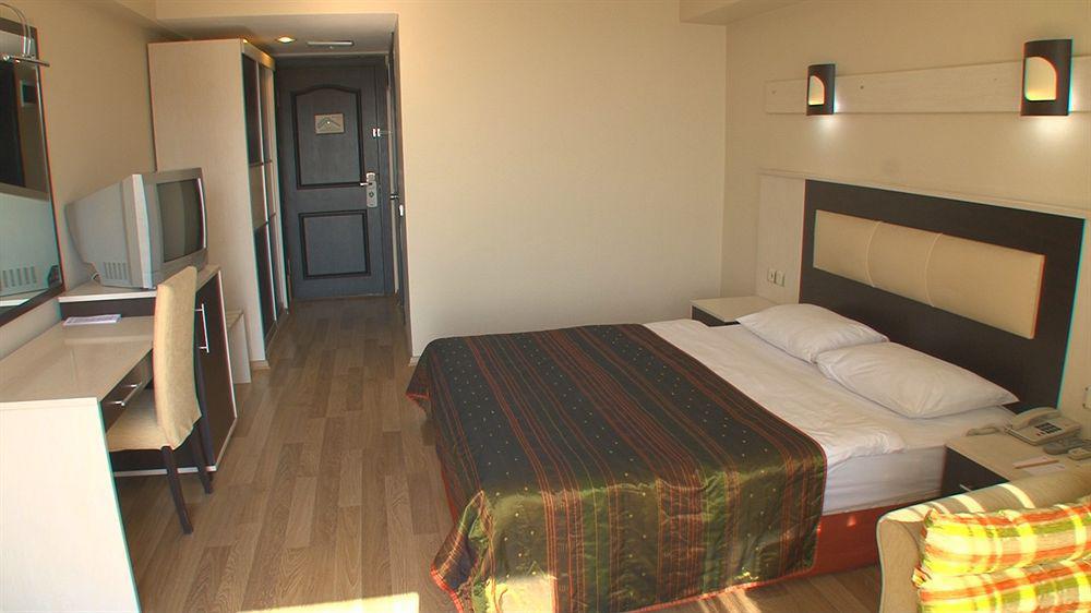 Odelia 5* Kusadasi