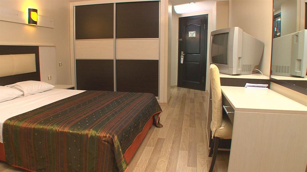 Odelia Otel Kuşadası